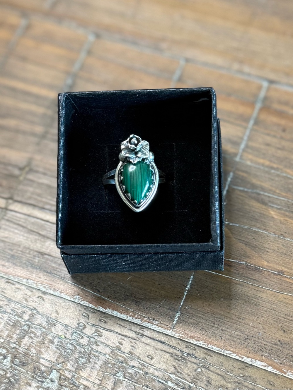 Handmade Malachite Sterling Silver Ring: Natural Green Stone Jewelry Size 8